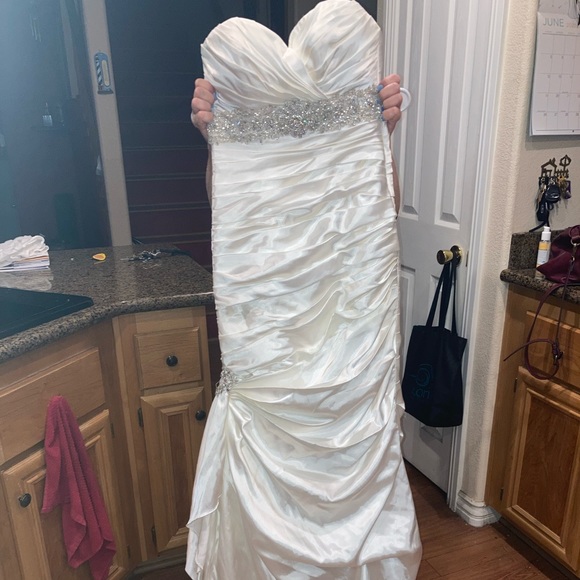 Strapless Wedding Dress size 4 - Picture 1 of 7